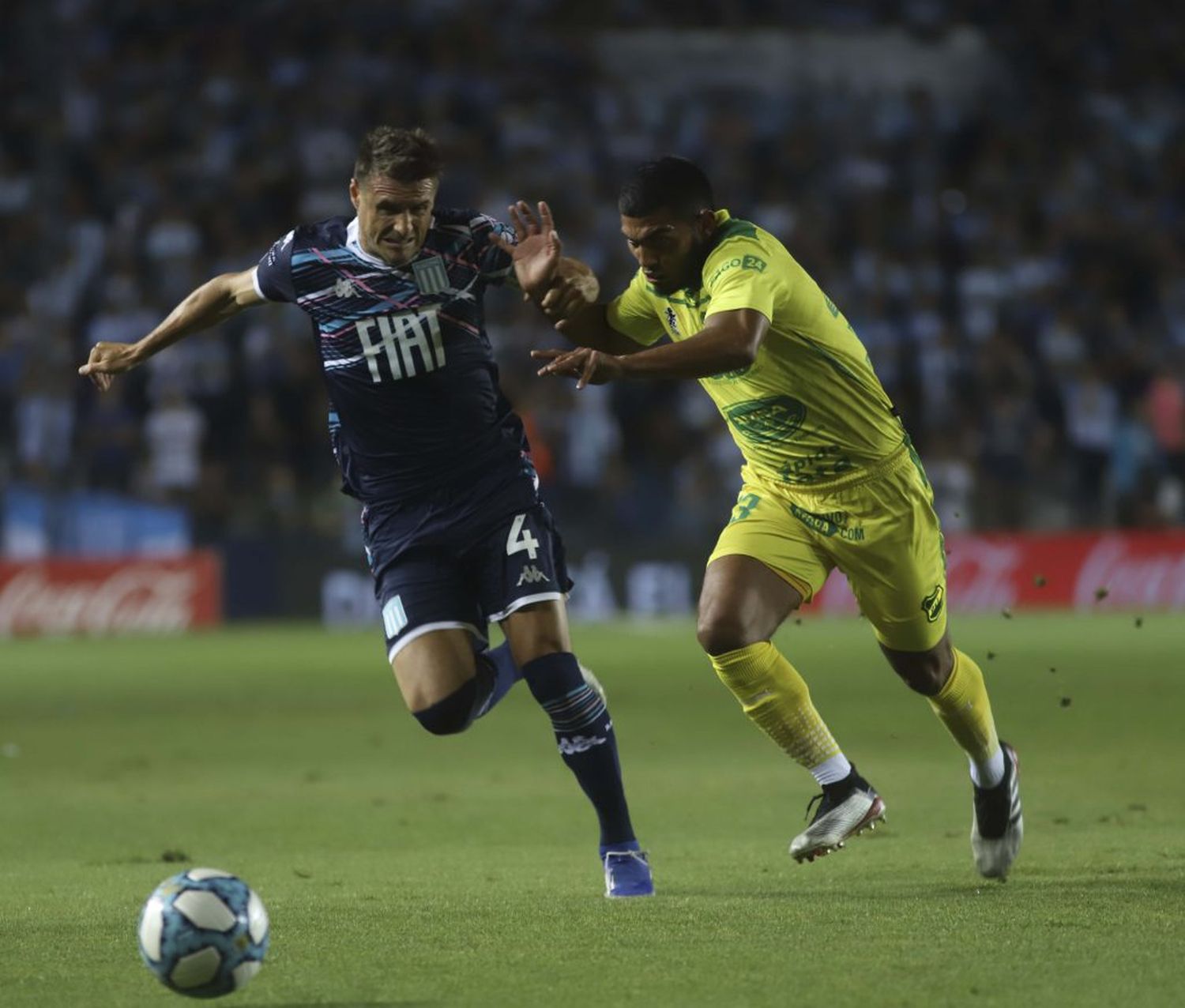 Racing lo buscó, pero no pudo vulnerar a Defensa