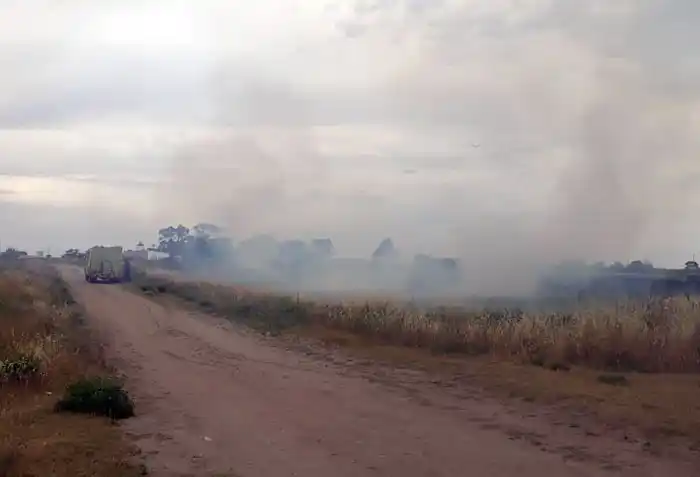 Temor vecinal ante focos de incendios en terrenos con pastizales de Quequén