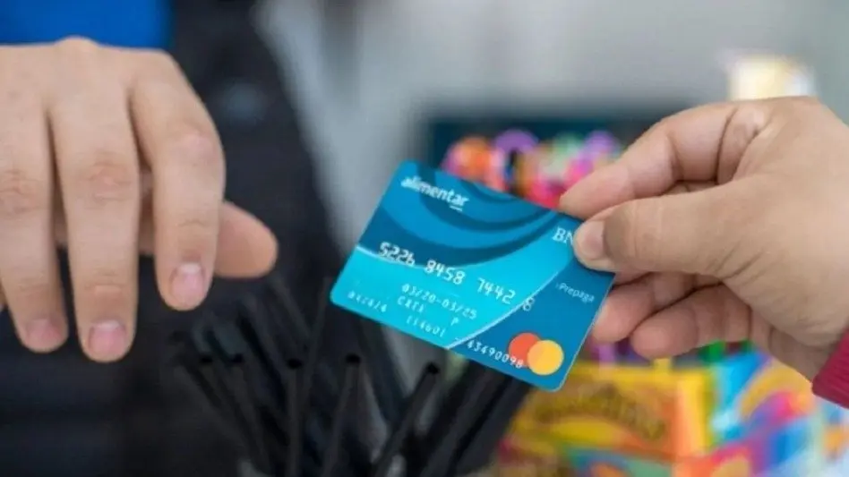 Comenzó la distribución de tarjetas para compra de alimentos  dirigida a la población travesti trans 