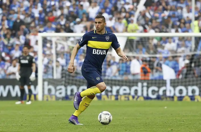 Tobio tiene un pie y medio en Arroyito