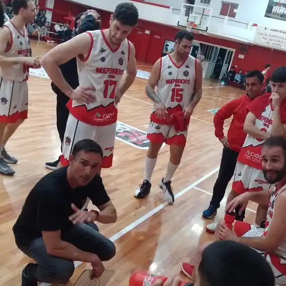 Independiente prolongó su buen momento en Tres Arroyos