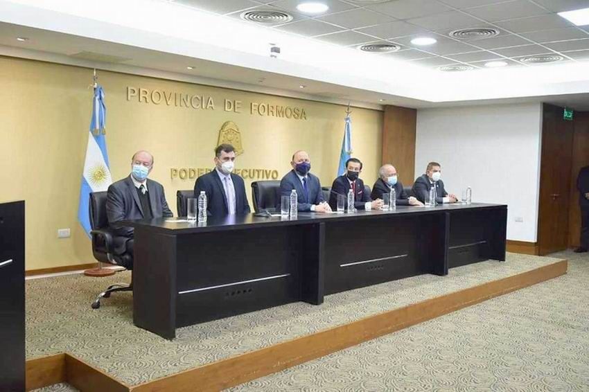 “Nace una nueva esperanza para todos los alumnos formoseños”, dijo el rector de la UNaF