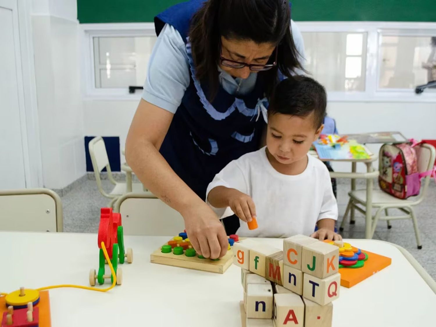 Suspendieron los aportes al salario docente y advierten que peligra el inicio de clases