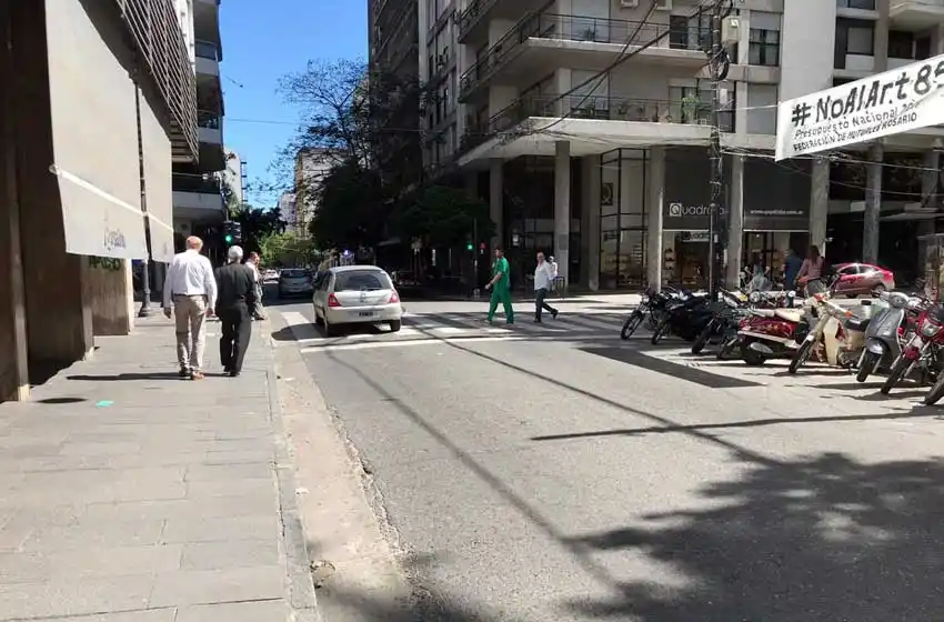 Calles desiertas: el clásico rosarino paralizó la ciudad