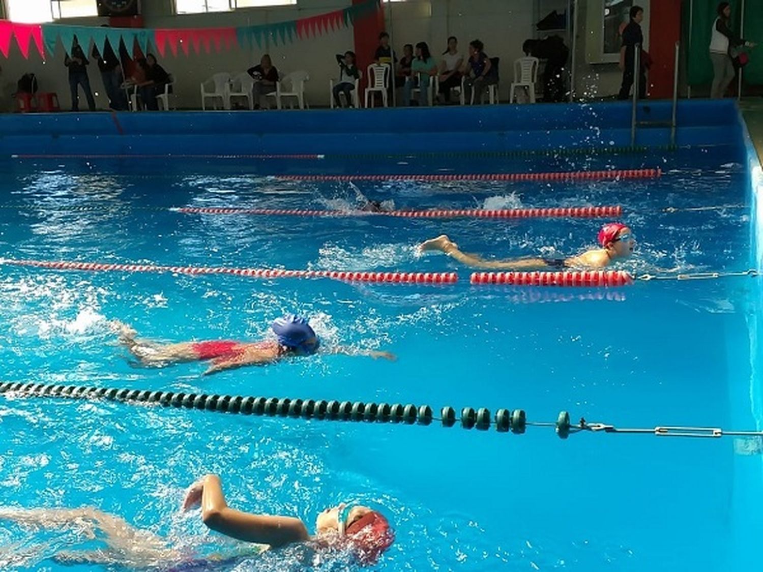 Se desarrolló un encuentro de natación entre Neptunia y CEF Nº2 de Gualeguay