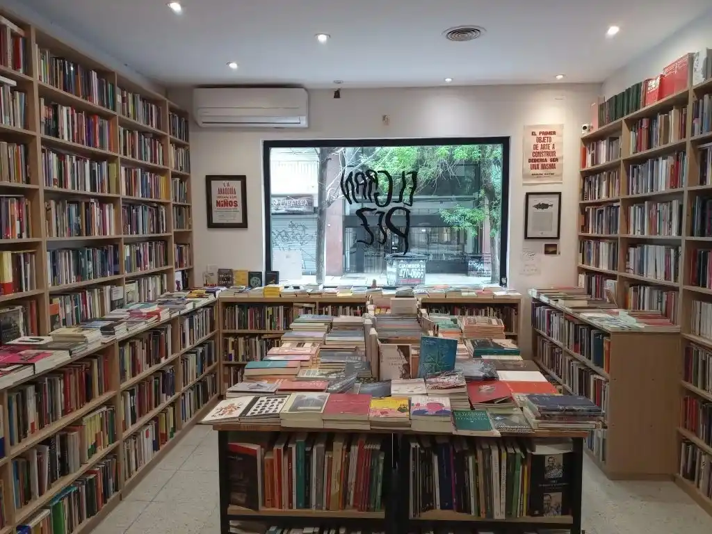 Febrero llega a la librería El Gran Pez con una programación que cruza territorios, lenguajes y sensibilidades.