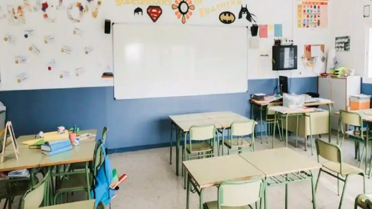 ¡PAGAN menos que una caja de «CERBATANA»! CONOZCA lo que imparten los profesores que ganan $500 en El Tigre