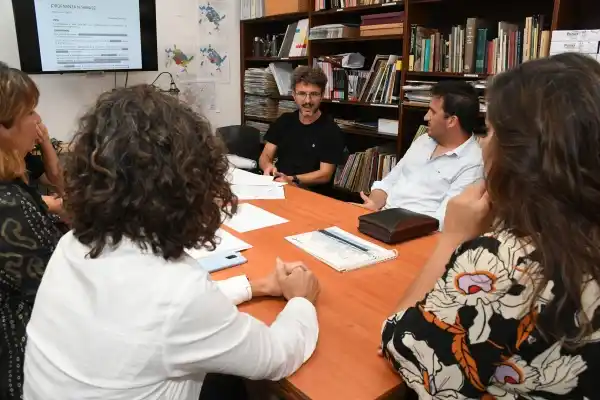 Funcionarios dialogaron con representantes del Colegio de Arquitectos sobre uso de espacio público