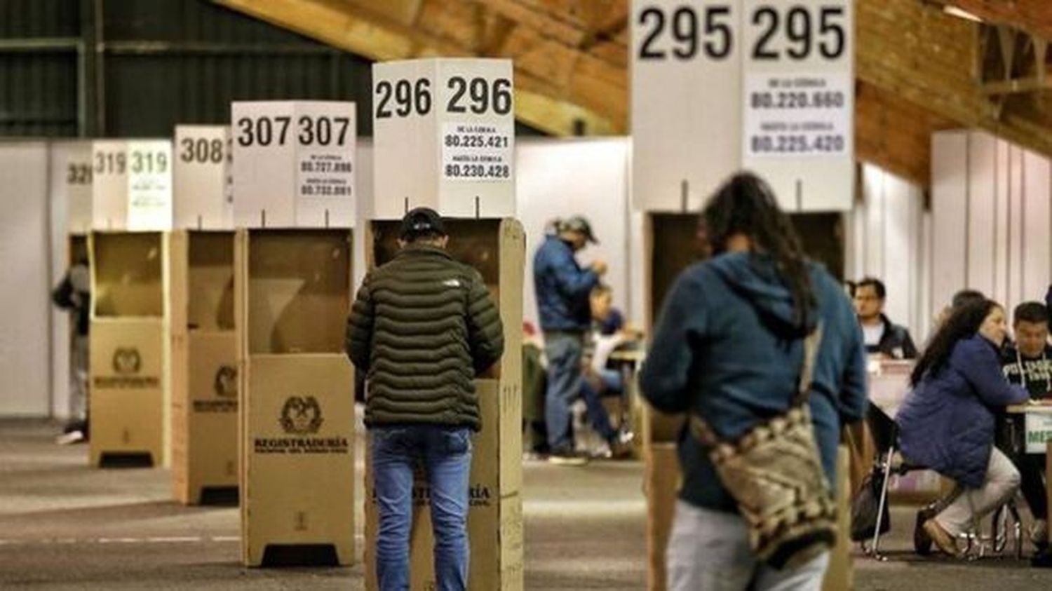 Colombia renovará el Congreso y definirá candidatos para mayo
