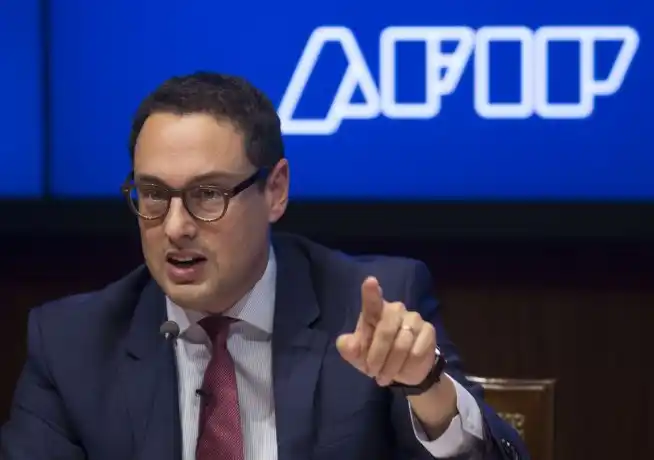 Dan de baja blanqueos por no declarar cuentas del exterior