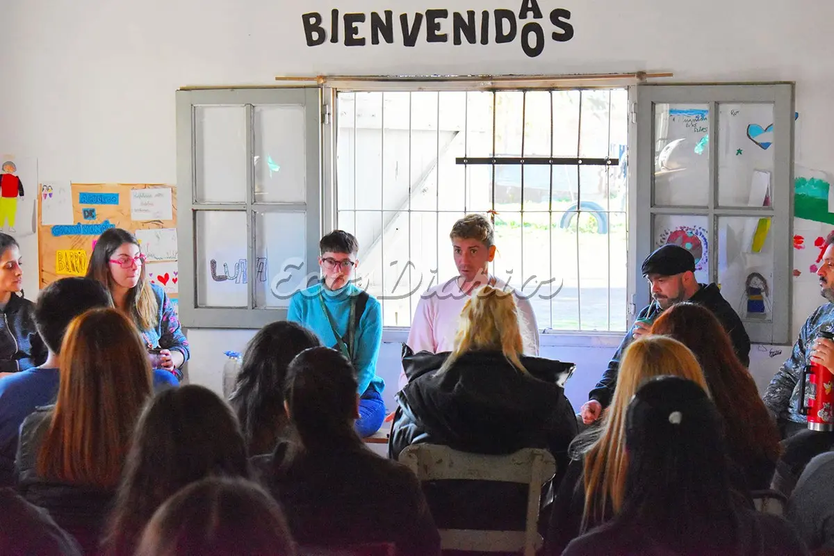 Interés. Numerosos vecinos en el taller