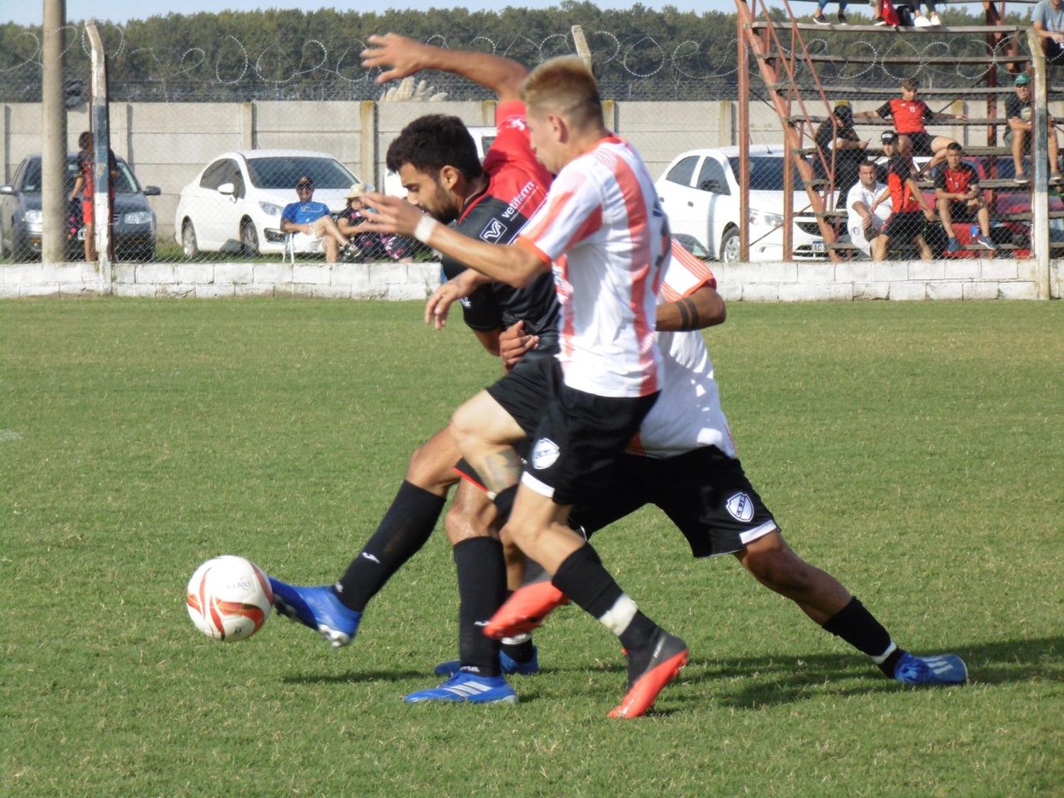 Las primeras fechas de la A y la B de la Liga Venadense