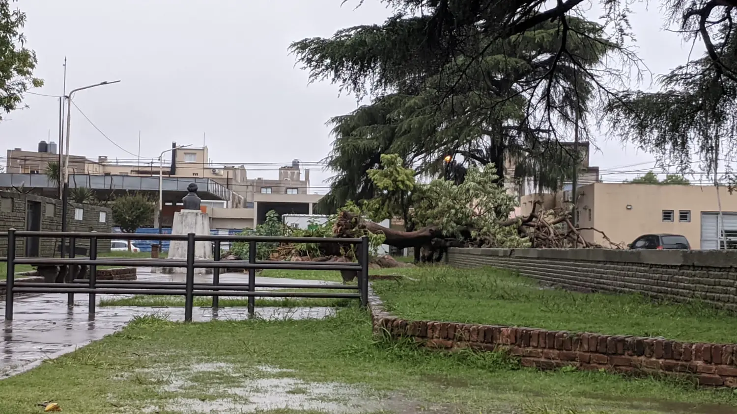 Las escuelas y jardines evaluaban la situación en cada institución.
