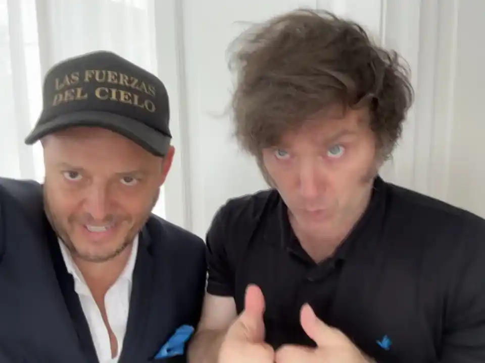 Reidel junto al presidente Milei.