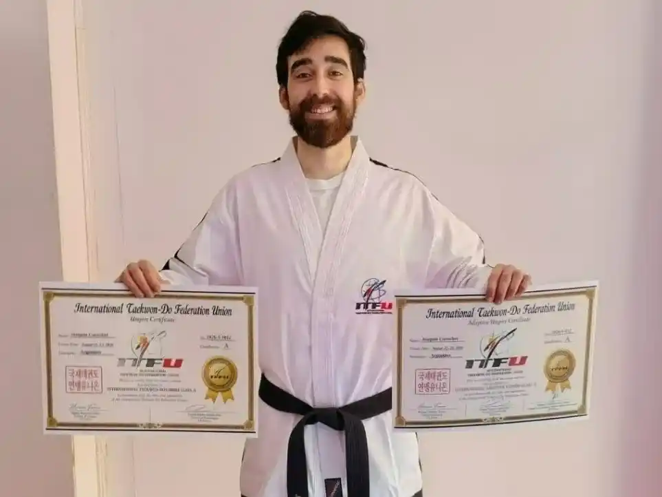 El Sabon Nim Joaquín Curuchet, oriundo de Lobería, también recibió la certificación
