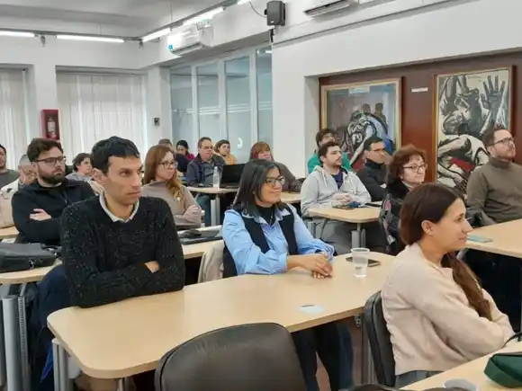 La UNMdP realizó la primera capacitación sobre el uso responsable de la inteligencia artificial