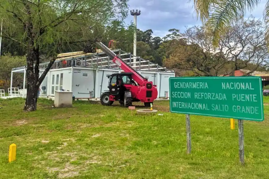 Salto Grande empezó el ensamblado del "módulo sanitario"
