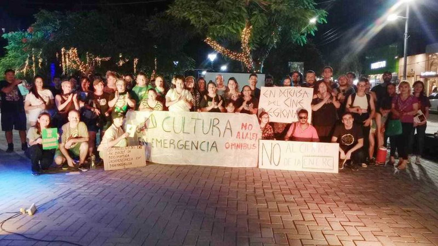 Artistas independientes de Formosa se manifestaron 
en contra de las políticas del Gobierno nacional