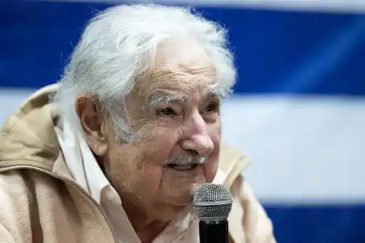 Se agrava enfermedad de Pepe Mujica: “ME ESTOY MURIENDO”