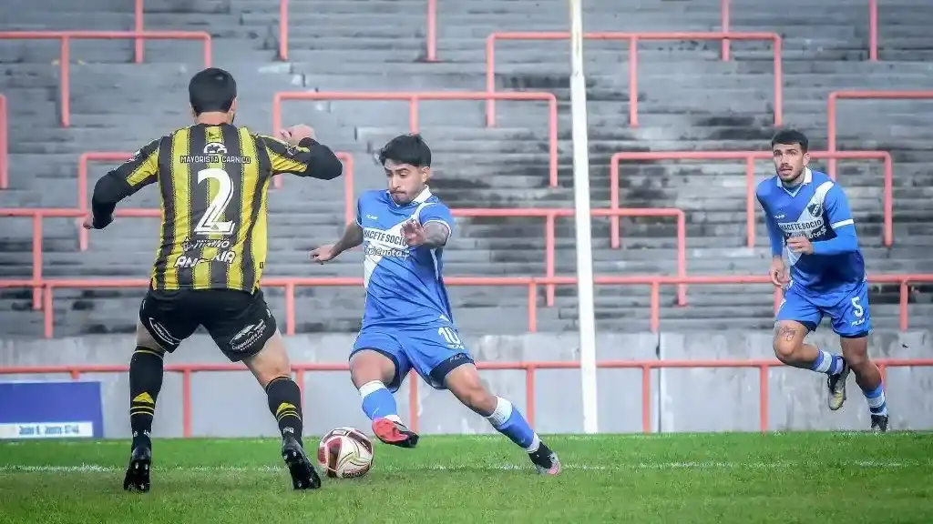 Santamarina viene de ser goleado por Alvarado.