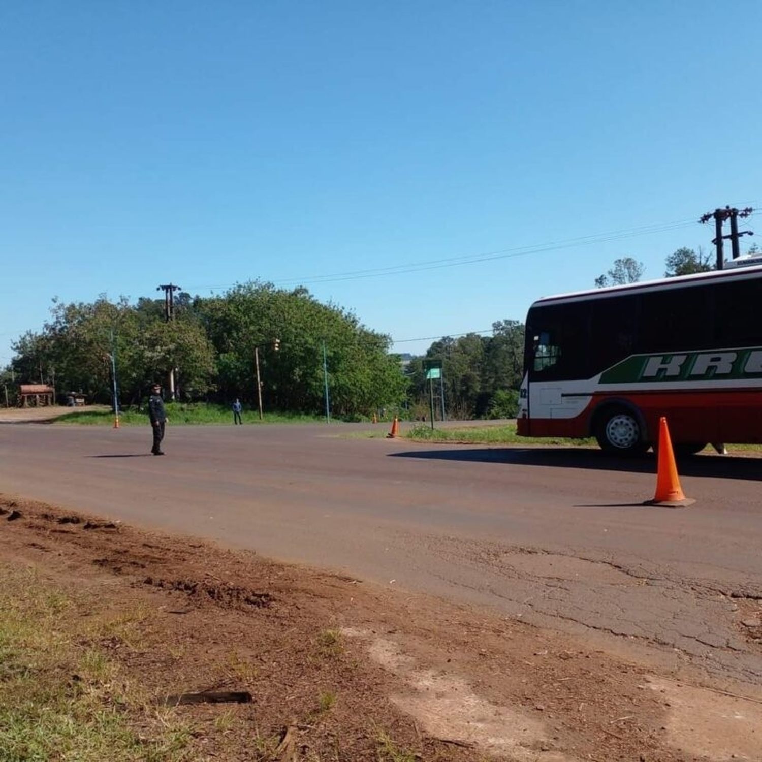 Persiste la tensión | Vecinos de Puerto Piray exigen servicio interurbano mientras la Municipalidad defiende su decisión