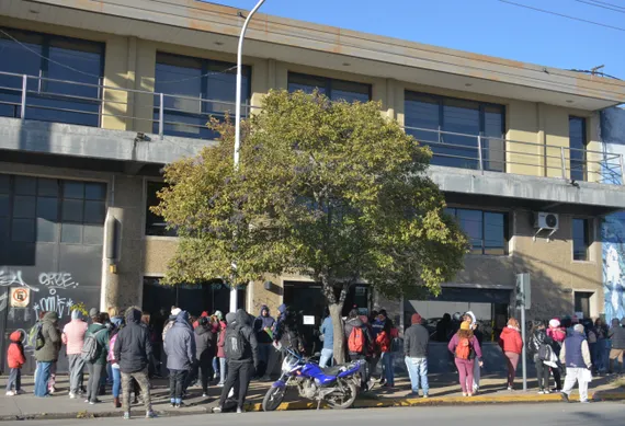 Desarrollo Humano ofreció a vecinos de la toma inscribirse en el Registro de Demanda Habitacional