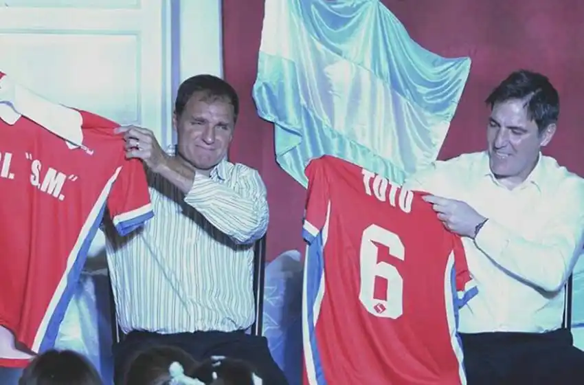 Se inauguró la Biblioteca Futbolera Eduardo Berizzo y Darío Franco