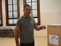El intendente Davico pasó por las urnas: “Esta elección es una piedra fundamental para la Argentina que queremos"