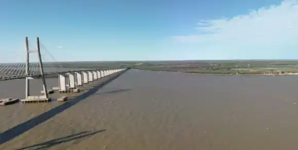 Tres pescadores entraron al Paraná en una embarcación y están desaparecidos desde el sábado