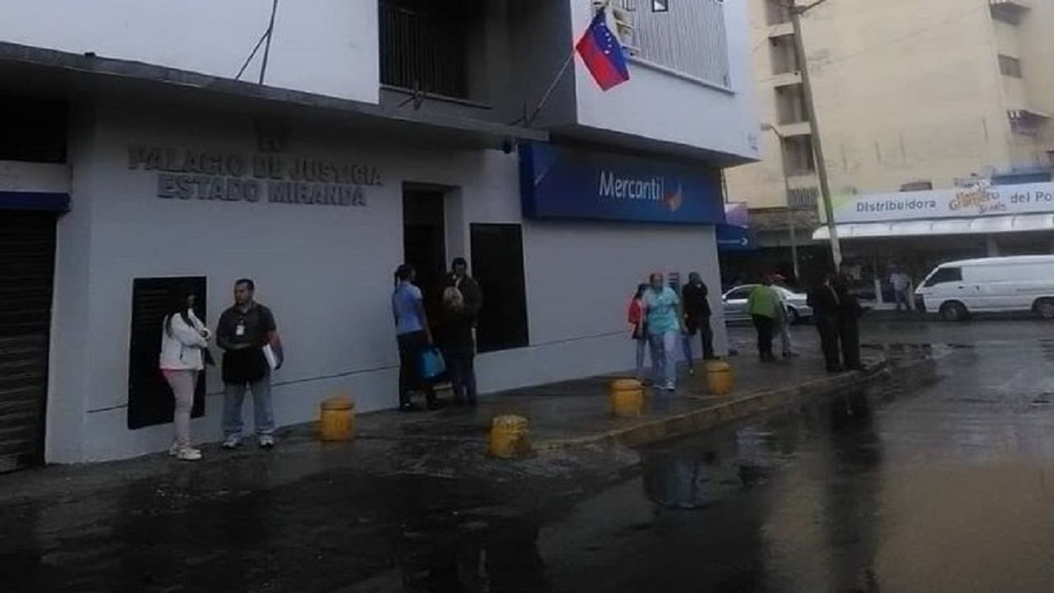 DICTAN PRIVATIVA de LIBERTAD a la directora del INOF por varios delitos