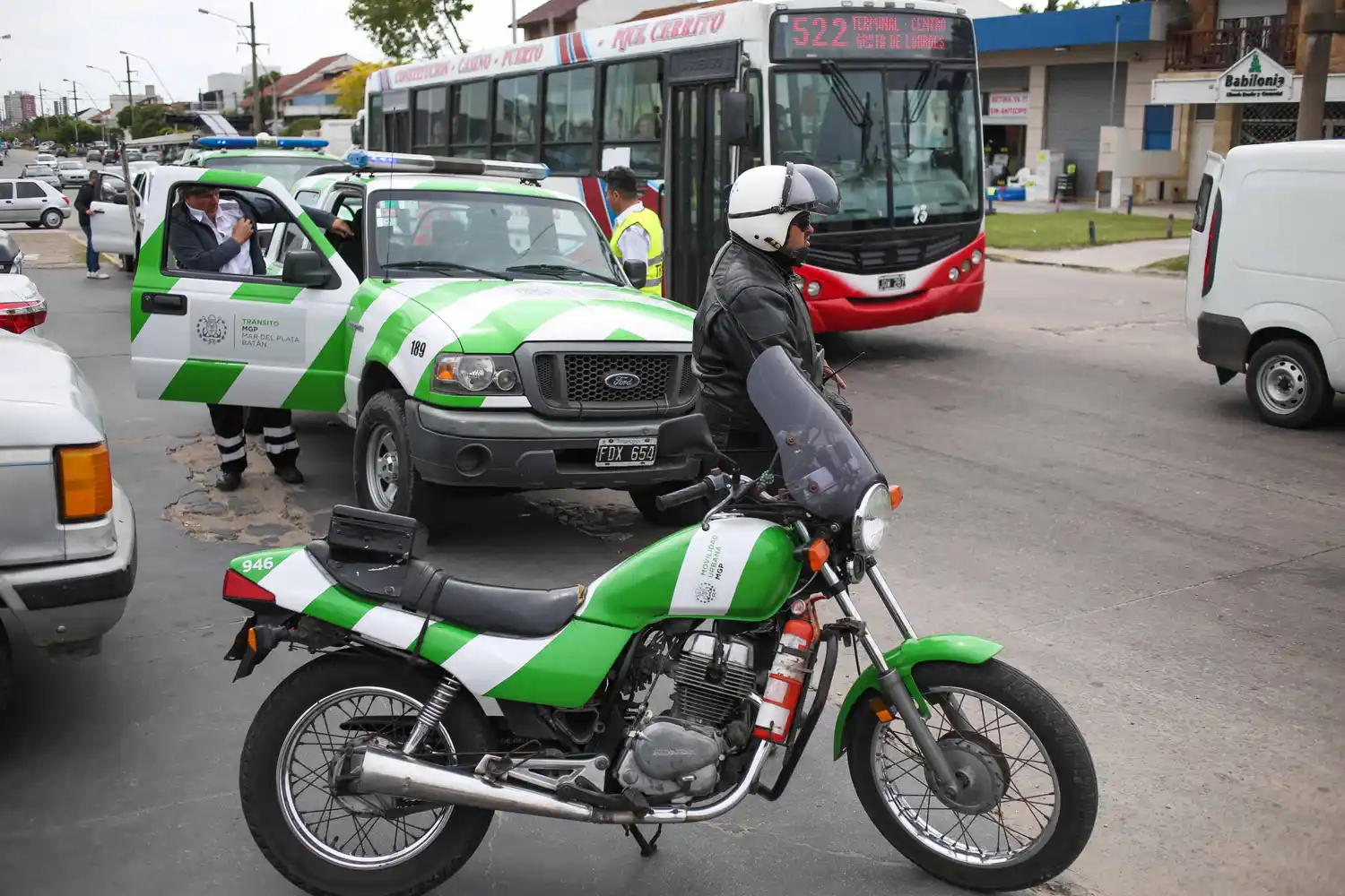 El Municipio clausuró ocho comercios en la zona sur