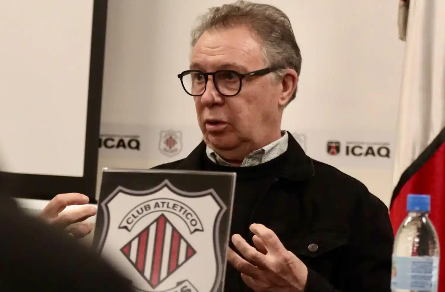 Rubén Magnano en la conferencia de prensa.