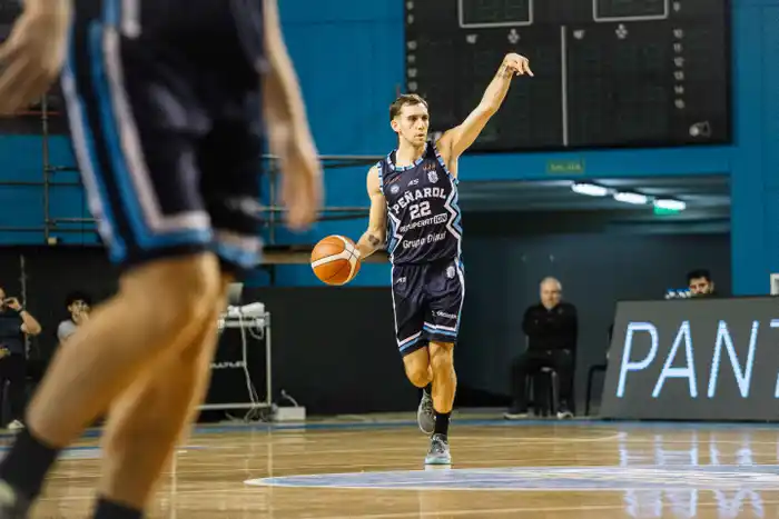 Peñarol vs. Platense - Liga Nacional 2025 - 10