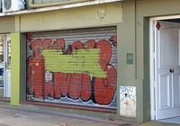 Una joven denunció que fue abusada en una peluquería y se desconoce el paradero del presunto agresor