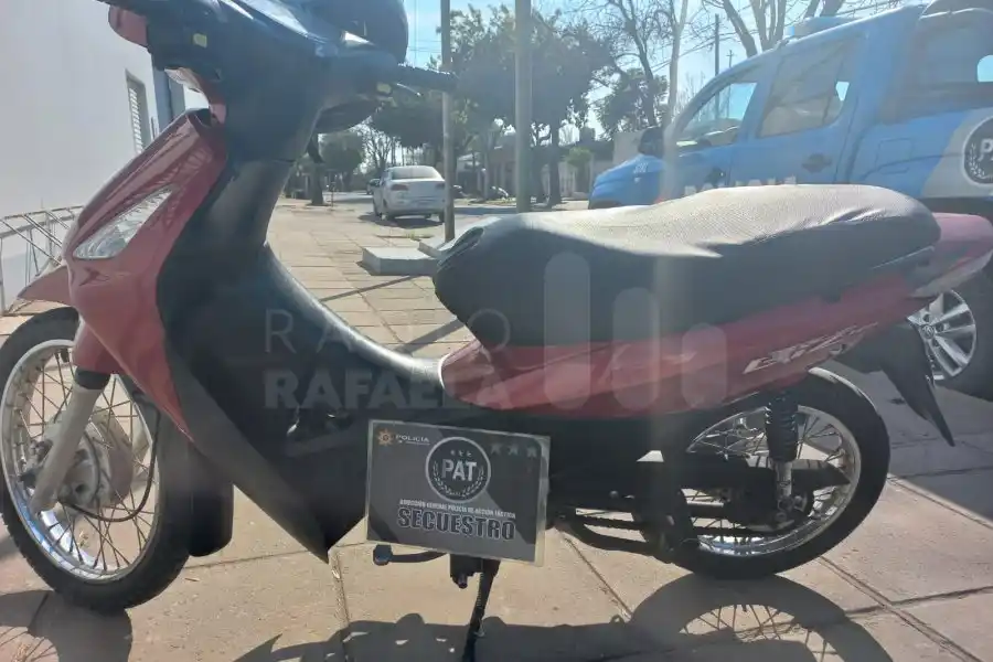 Importante operativo policial: recuperaron dos motos con pedido de secuestro
