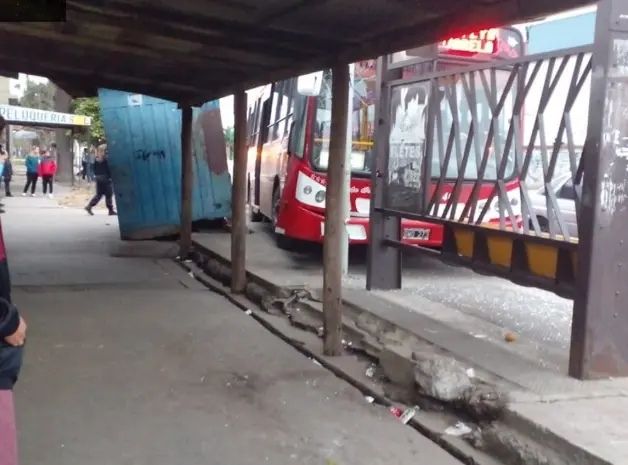 Apuñalan a un chofer de la línea 178 en Bernal: Por el paro hay problemas para viajar en Florencio Varela y Quilmes