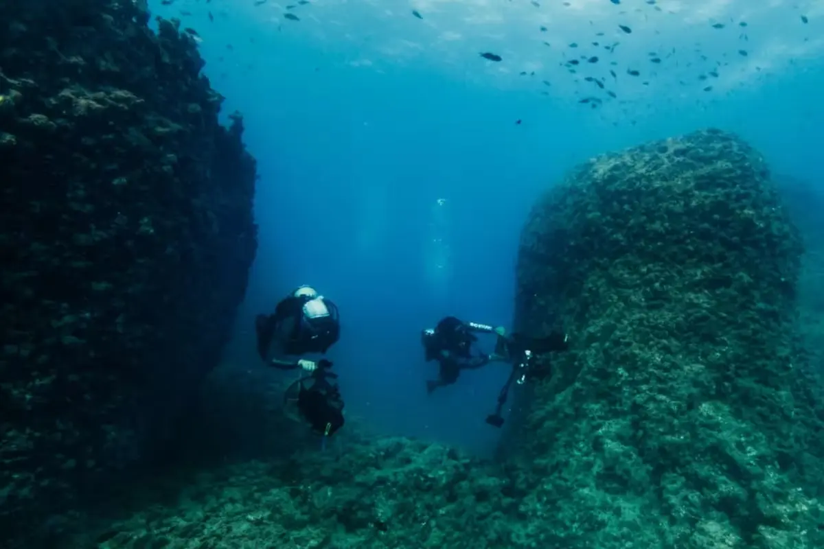 Descubrieron estructuras submarinas en Egipto que podrían conducir a la tumba de Cleopatra