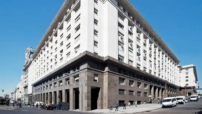 Aprobaron el  presupuesto del Sector Público Nacional por $ 6,74 billones