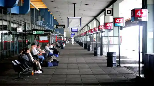 Choferes se muestran dispuestos a negociar para evitar el paro