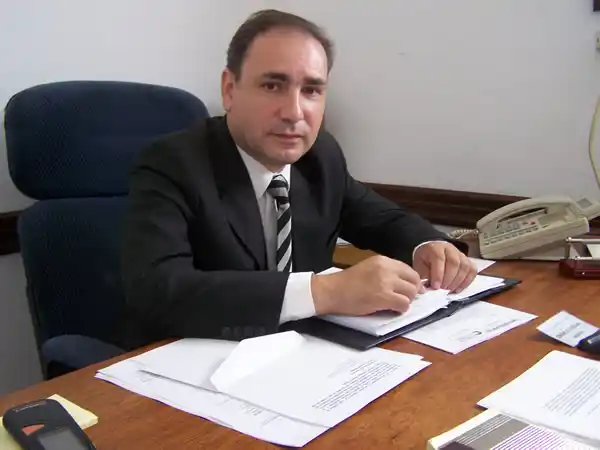 El senador Omar Foglia rompió con Cambiemos en Carlos Casares 