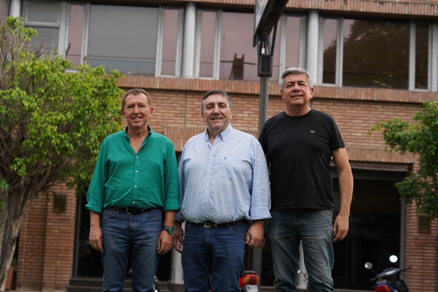 El legislador provincial Dante Rossi, Fabio Tognon y el tribuno de cuentas municipal, Cristian Canalis.