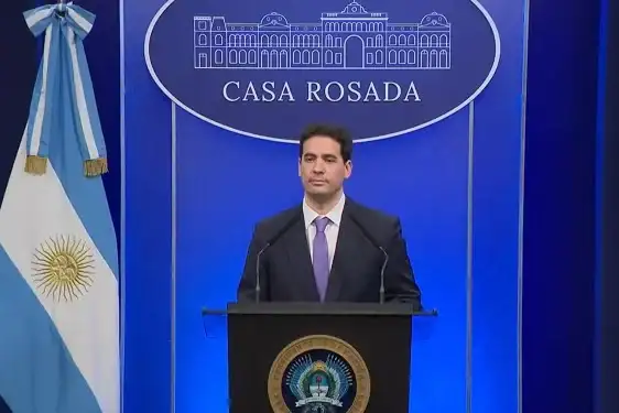 Adrián Ravier, nuevo vocero presidencial.
