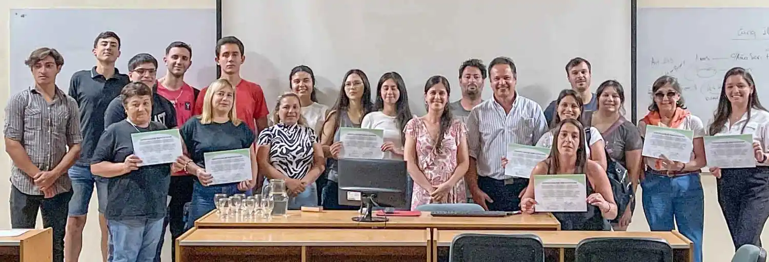 Se realizó el panel de experiencias cooperativas y entrega de certificados del curso “Introducción al Cooperativismo”