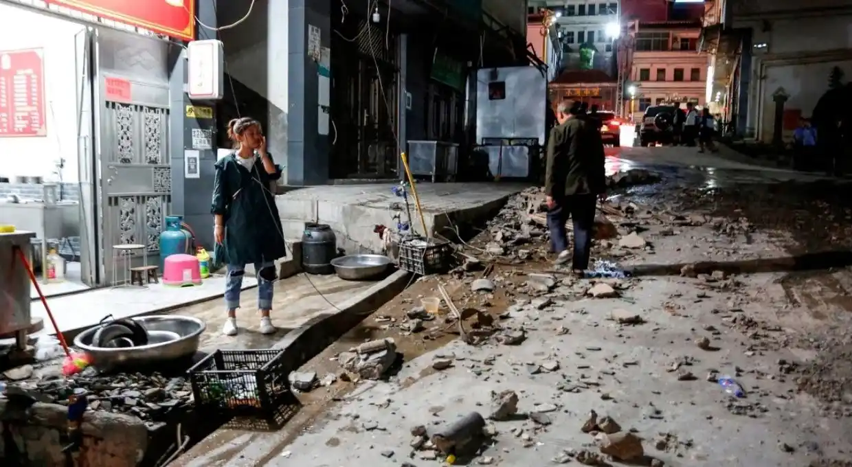 China: cuatro muertos tras un sismo de magnitud 5
