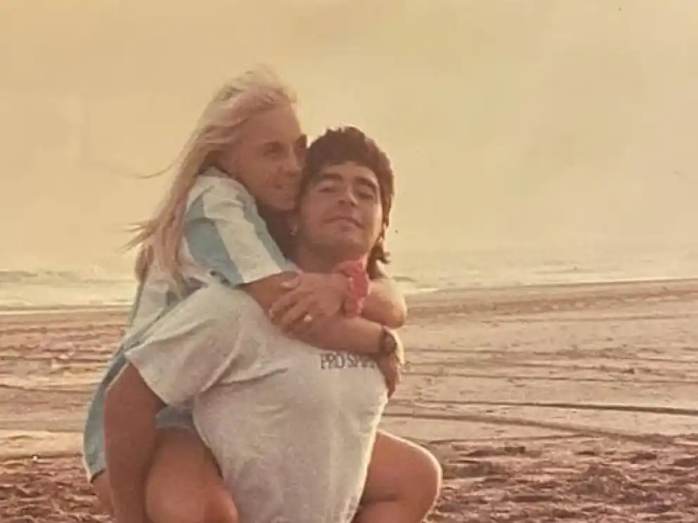 Diego Maradona descansaba en las playas bonaerenses