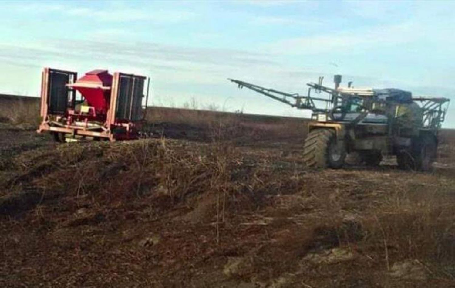 Delta: Después del fuego llegan maquinas rurales