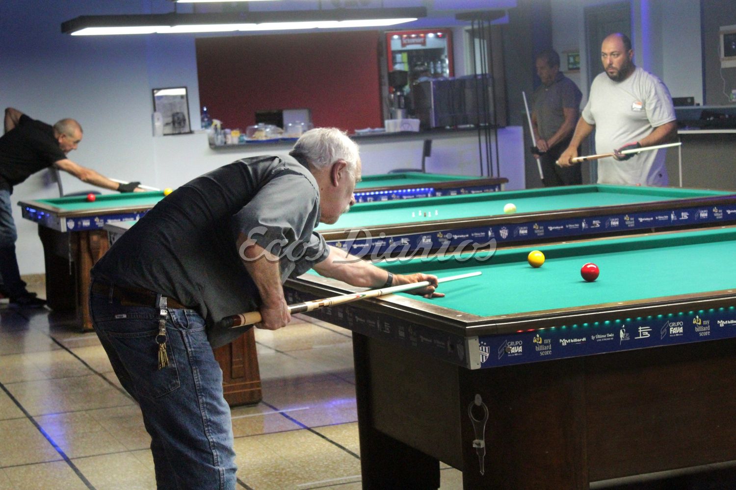 Actividad en la Sala "Néstor Gómez" del Club Rivadavia
