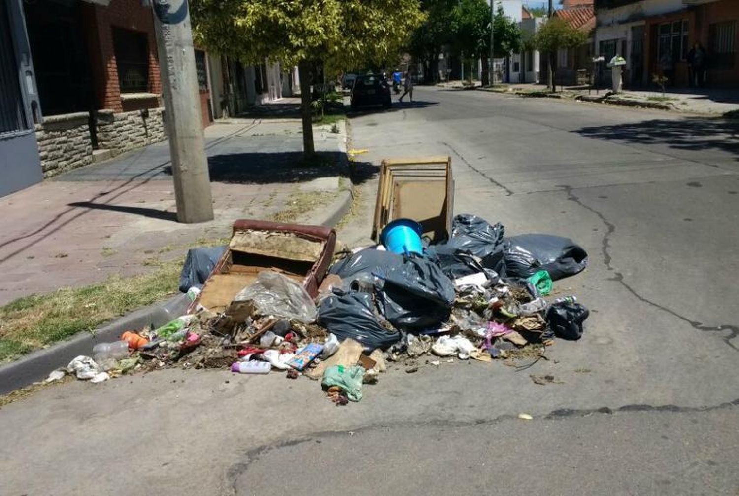 "Arroyo debe ponerse los pantalones largos y recibirse de Intendente"