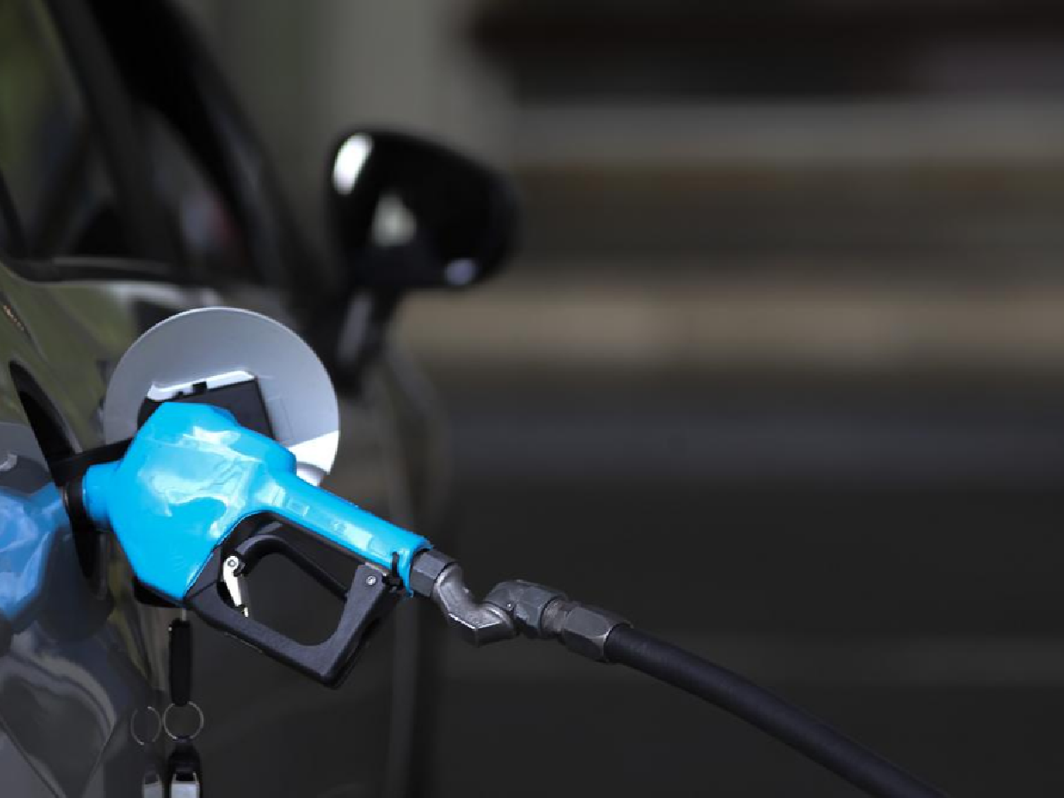 Combustibles: advierten sobre subas del 1,2%, YPF habló de reacomodamientos y Shell aumentó este martes