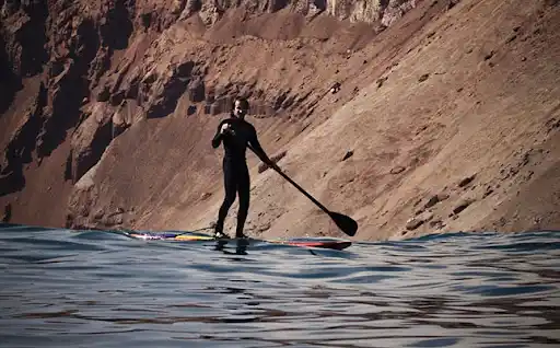 Un reconocido surfista y guardavidas marplatense murió mientras corría una ola